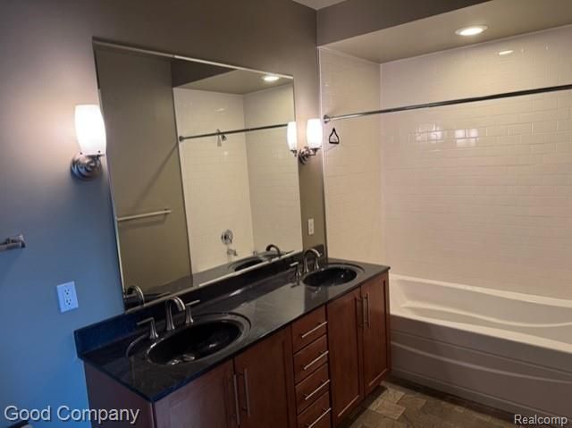 350 N Main Street 605, Royal Oak, MI 48067
