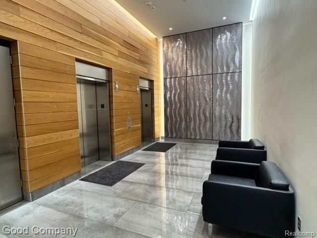350 N Main Street 605, Royal Oak, MI 48067