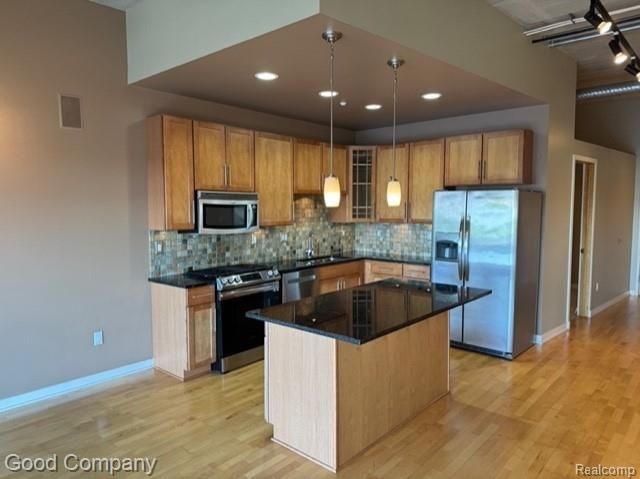 350 N Main Street 605, Royal Oak, MI 48067