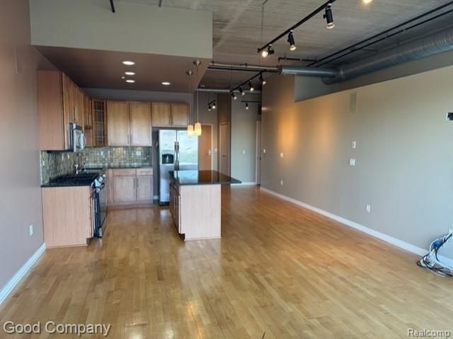 350 N Main Street 605, Royal Oak, MI 48067