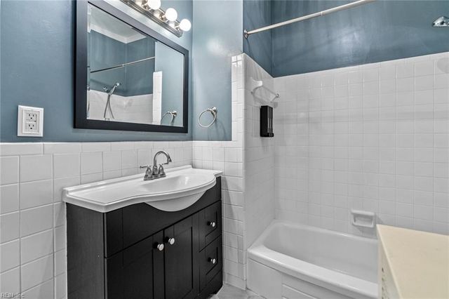 800 W Princess Anne Rd Apt B2, Norfolk, VA 23517