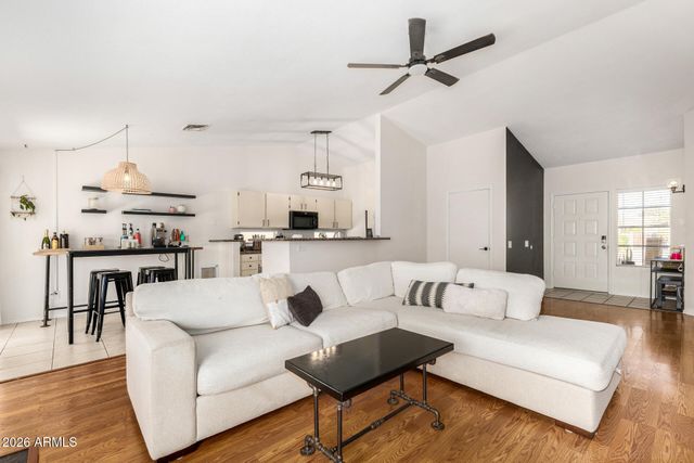 3123 W IRMA Lane, Phoenix, AZ 85027