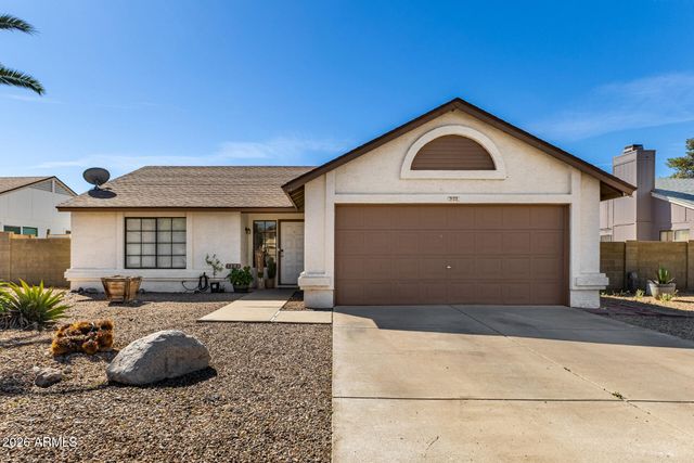 3123 W IRMA Lane, Phoenix, AZ 85027