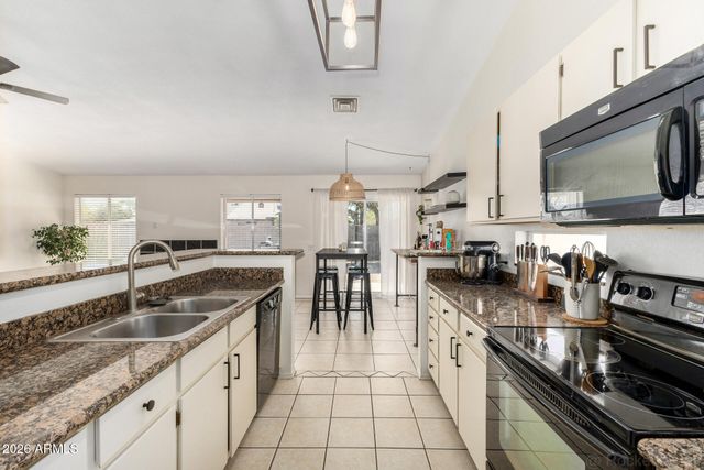 3123 W IRMA Lane, Phoenix, AZ 85027