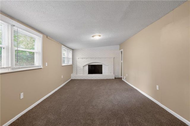 701 W Jones Street, Independence, MO 64052