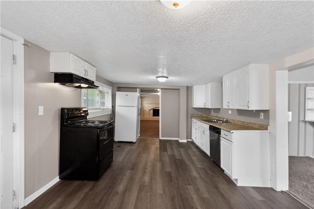 701 W Jones Street, Independence, MO 64052