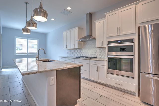 13213 Chiracahua Peak Drive, Oro Valley, AZ 85755