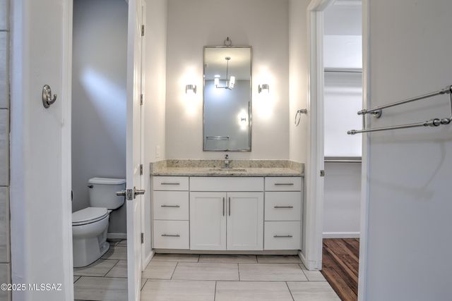 13213 Chiracahua Peak Drive, Oro Valley, AZ 85755