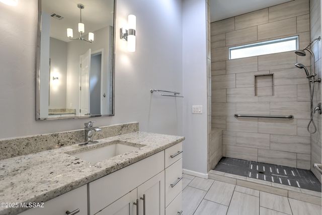 13213 Chiracahua Peak Drive, Oro Valley, AZ 85755