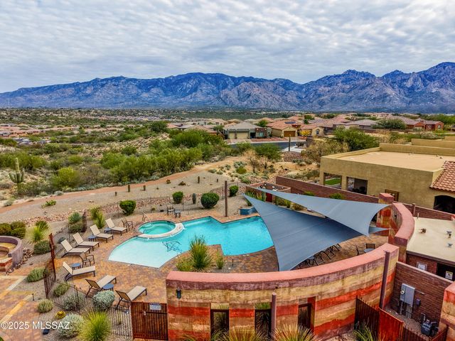 13213 Chiracahua Peak Drive, Oro Valley, AZ 85755