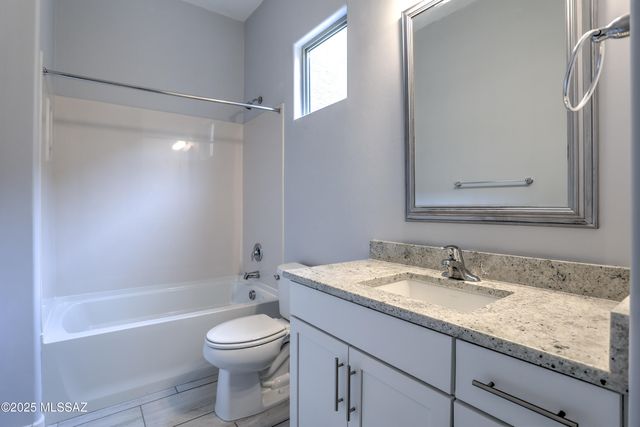 13213 Chiracahua Peak Drive, Oro Valley, AZ 85755