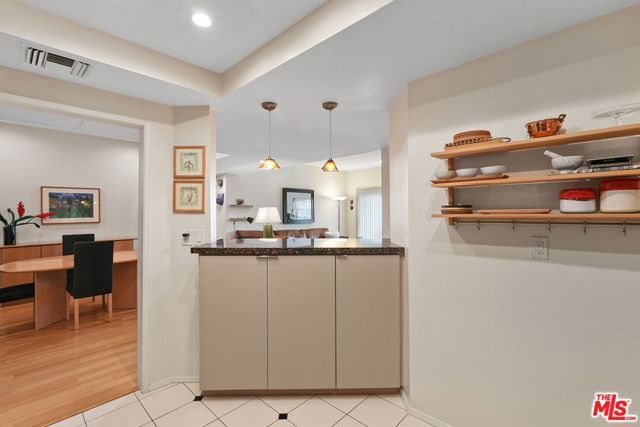 8160 Manitoba Street 113, Playa Del Rey (los Angeles), CA 90293