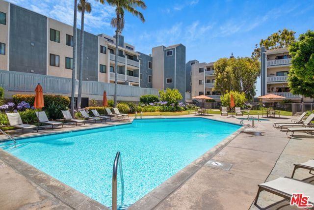 8160 Manitoba Street 113, Playa Del Rey (los Angeles), CA 90293