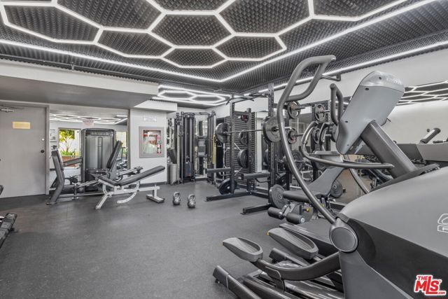 8160 Manitoba Street 113, Playa Del Rey (los Angeles), CA 90293