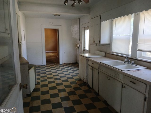 702 N CHURCH, Alma, GA 31510