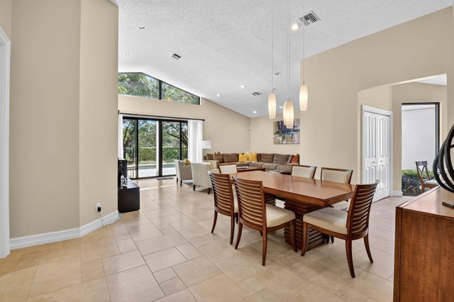 5850 NW 21st Avenue, Boca Raton, FL 33496