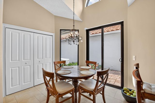 5850 NW 21st Avenue, Boca Raton, FL 33496