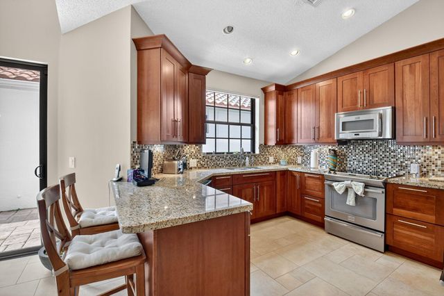 5850 NW 21st Avenue, Boca Raton, FL 33496