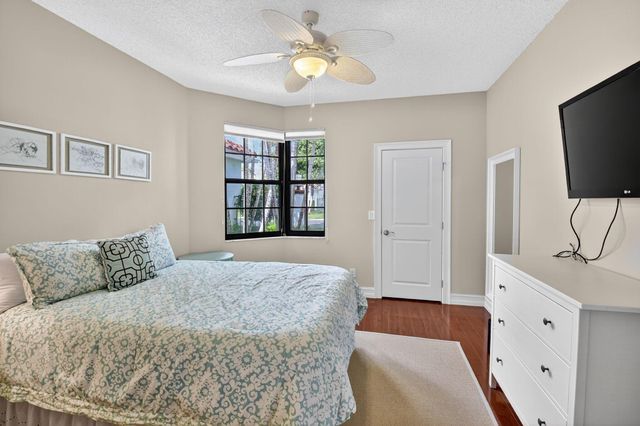 5850 NW 21st Avenue, Boca Raton, FL 33496