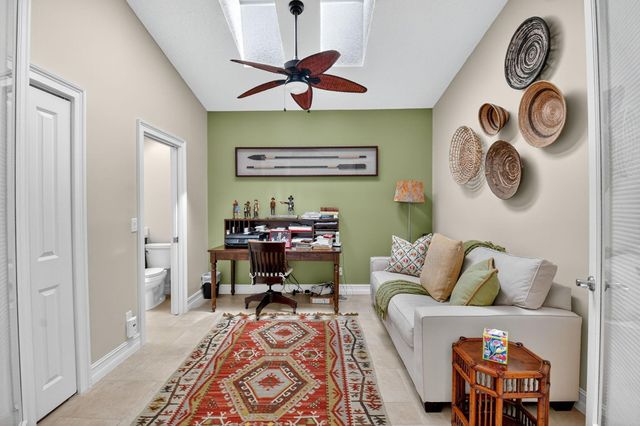 5850 NW 21st Avenue, Boca Raton, FL 33496