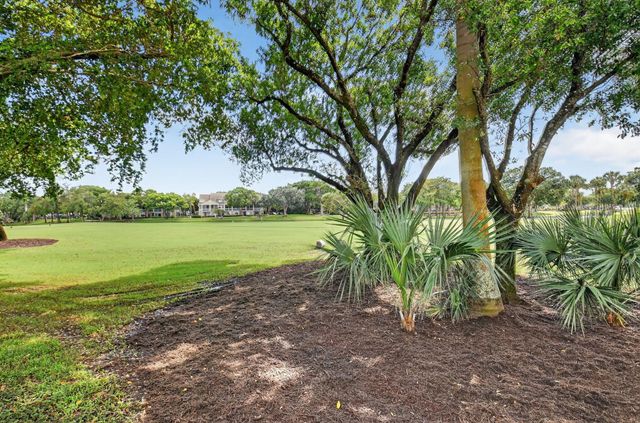 5850 NW 21st Avenue, Boca Raton, FL 33496