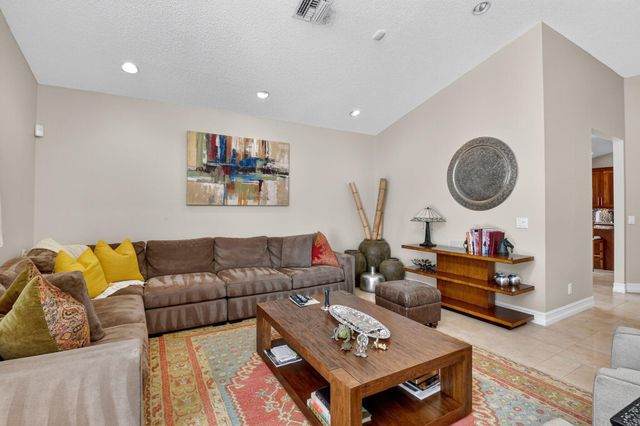 5850 NW 21st Avenue, Boca Raton, FL 33496