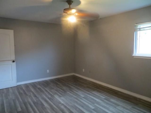 1602 Bellaire Boulevard, Alvin, TX 77511