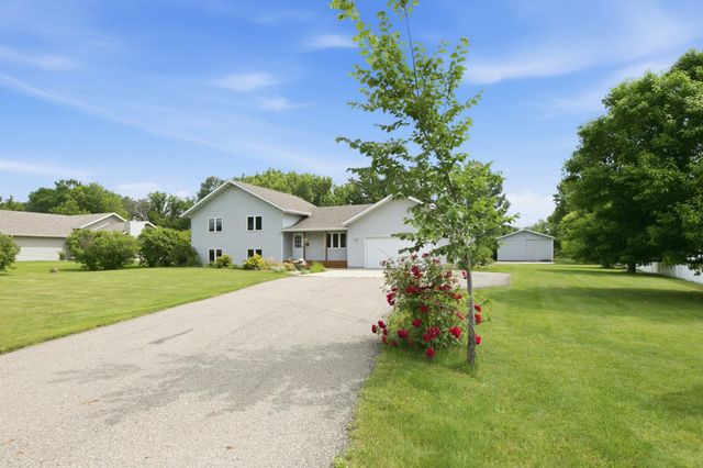 104 Golden Spike Road, West Fargo, ND 58078