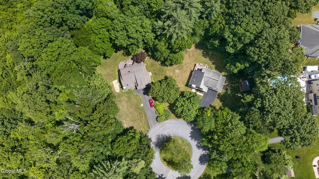 15 Arbor Lane, Clifton Park, NY 12065