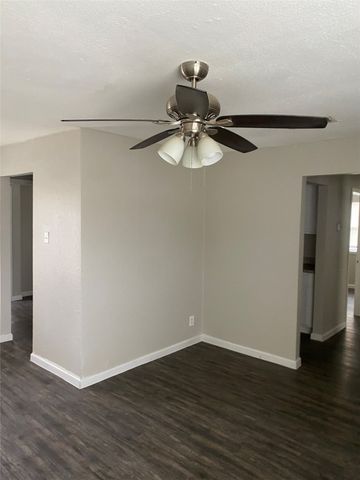 2405 Jennings Avenue, Dallas, TX 75216