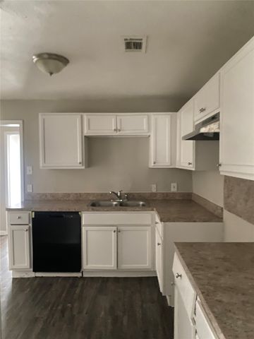 2405 Jennings Avenue, Dallas, TX 75216