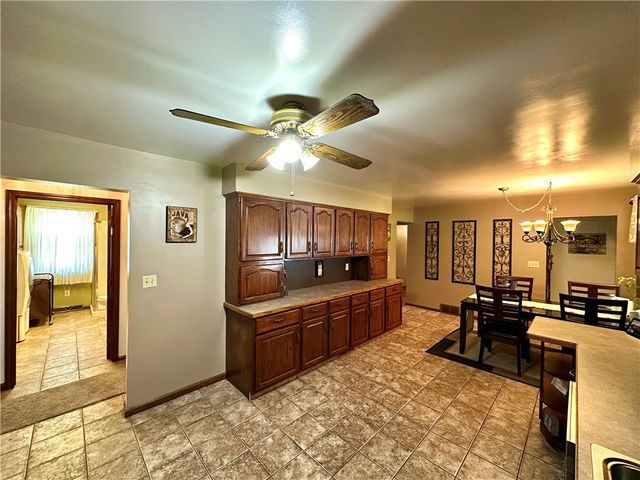 3442 Carmela Dr, Neshannock Twp, PA 16105