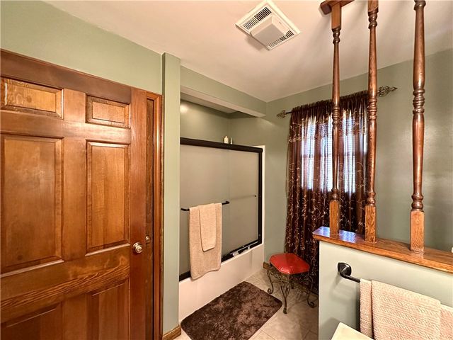 3442 Carmela Dr, Neshannock Twp, PA 16105