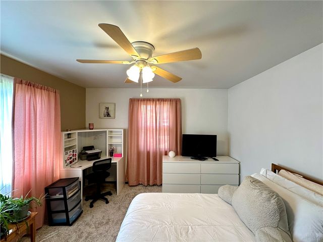 3442 Carmela Dr, Neshannock Twp, PA 16105