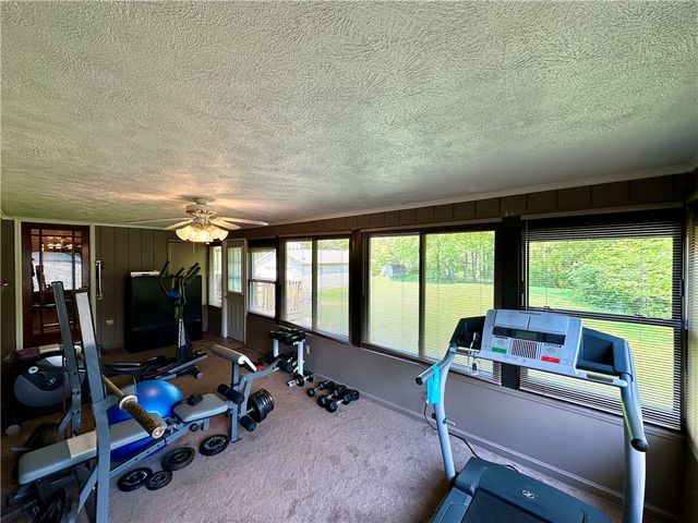 3442 Carmela Dr, Neshannock Twp, PA 16105