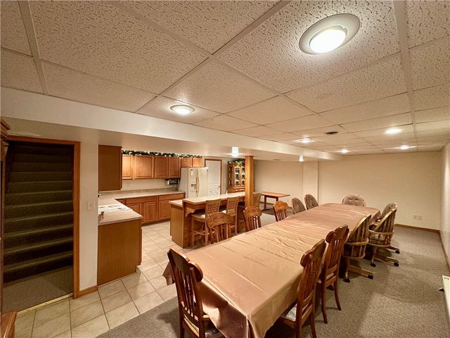 3442 Carmela Dr, Neshannock Twp, PA 16105