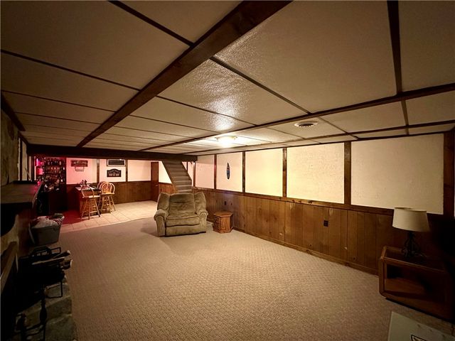 3442 Carmela Dr, Neshannock Twp, PA 16105