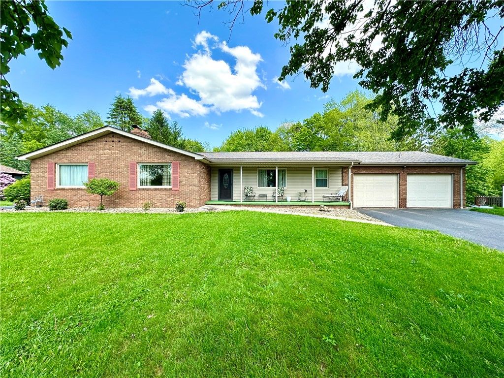 3442 Carmela Dr, Neshannock Twp, PA 16105