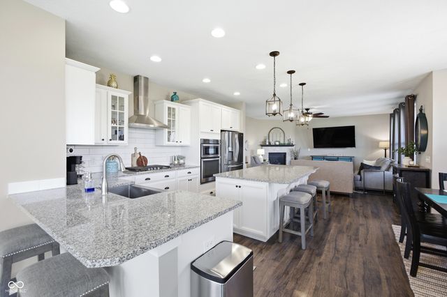 13338 Lansbury Lane, Fishers, IN 46037