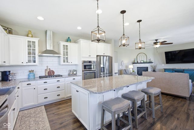 13338 Lansbury Lane, Fishers, IN 46037