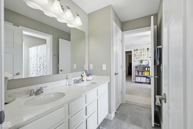 13338 Lansbury Lane, Fishers, IN 46037