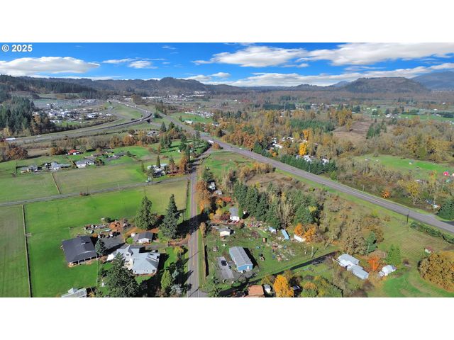 34259 MATTHEWS Rd, Eugene, OR 97405