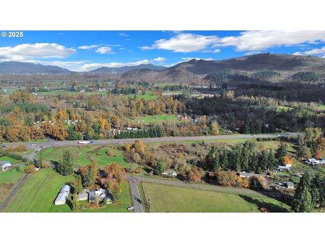 34259 MATTHEWS Rd, Eugene, OR 97405