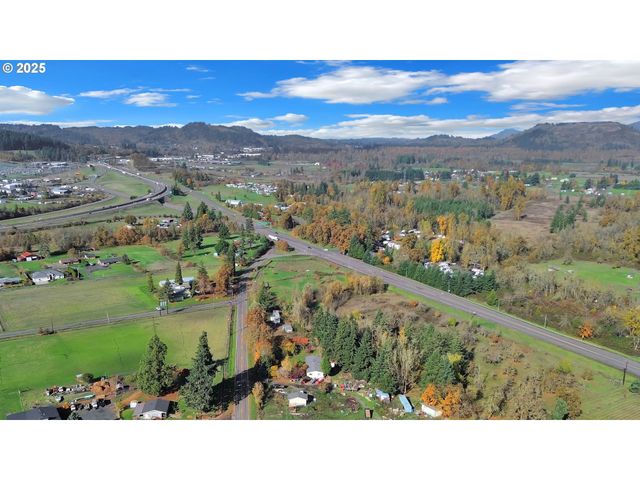 34259 MATTHEWS Rd, Eugene, OR 97405