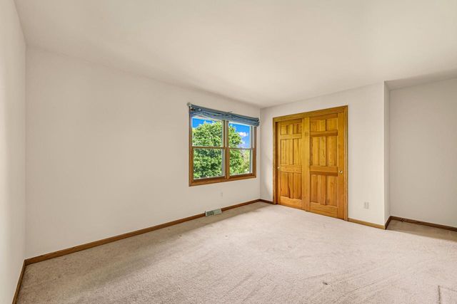 308 Wakefield Downs, Wales, WI 53183
