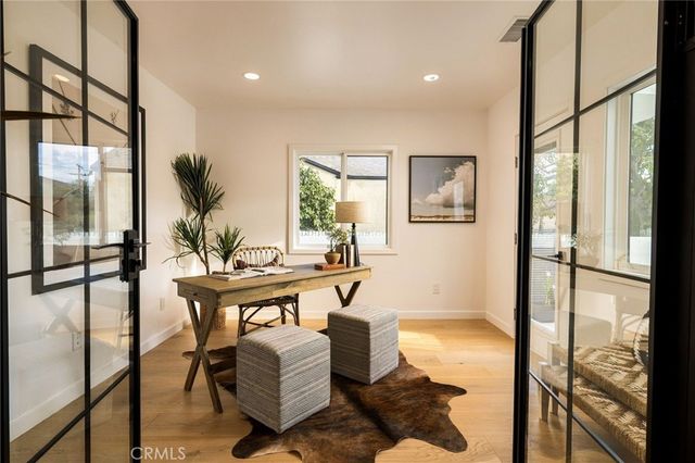 2543 Colby, Los Angeles, CA 90064