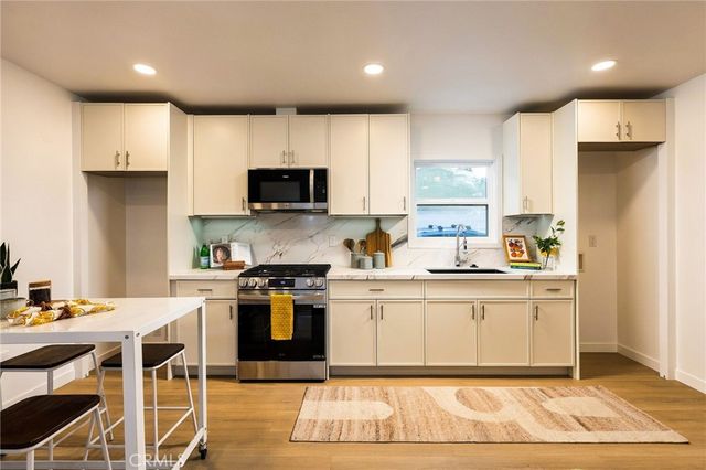 2543 Colby, Los Angeles, CA 90064
