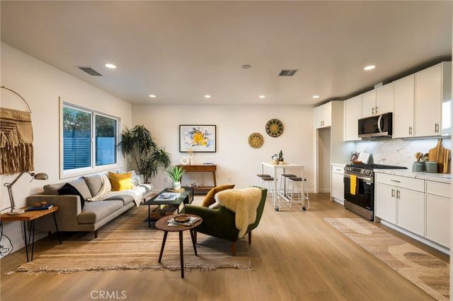 2543 Colby, Los Angeles, CA 90064