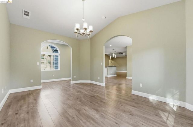 1747 1St Ave, Walnut Creek, CA 94597