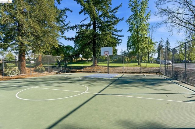 1747 1St Ave, Walnut Creek, CA 94597